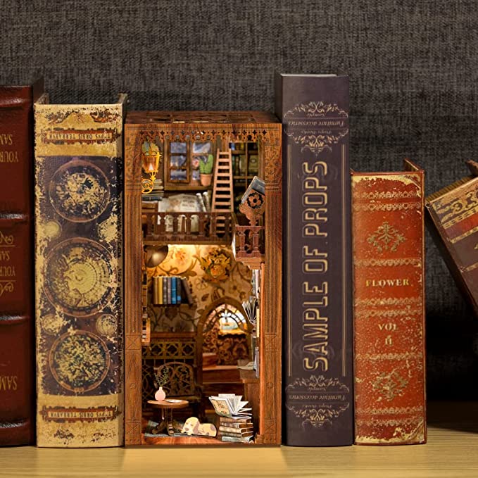 Magische Apotheker-Bücherecke
